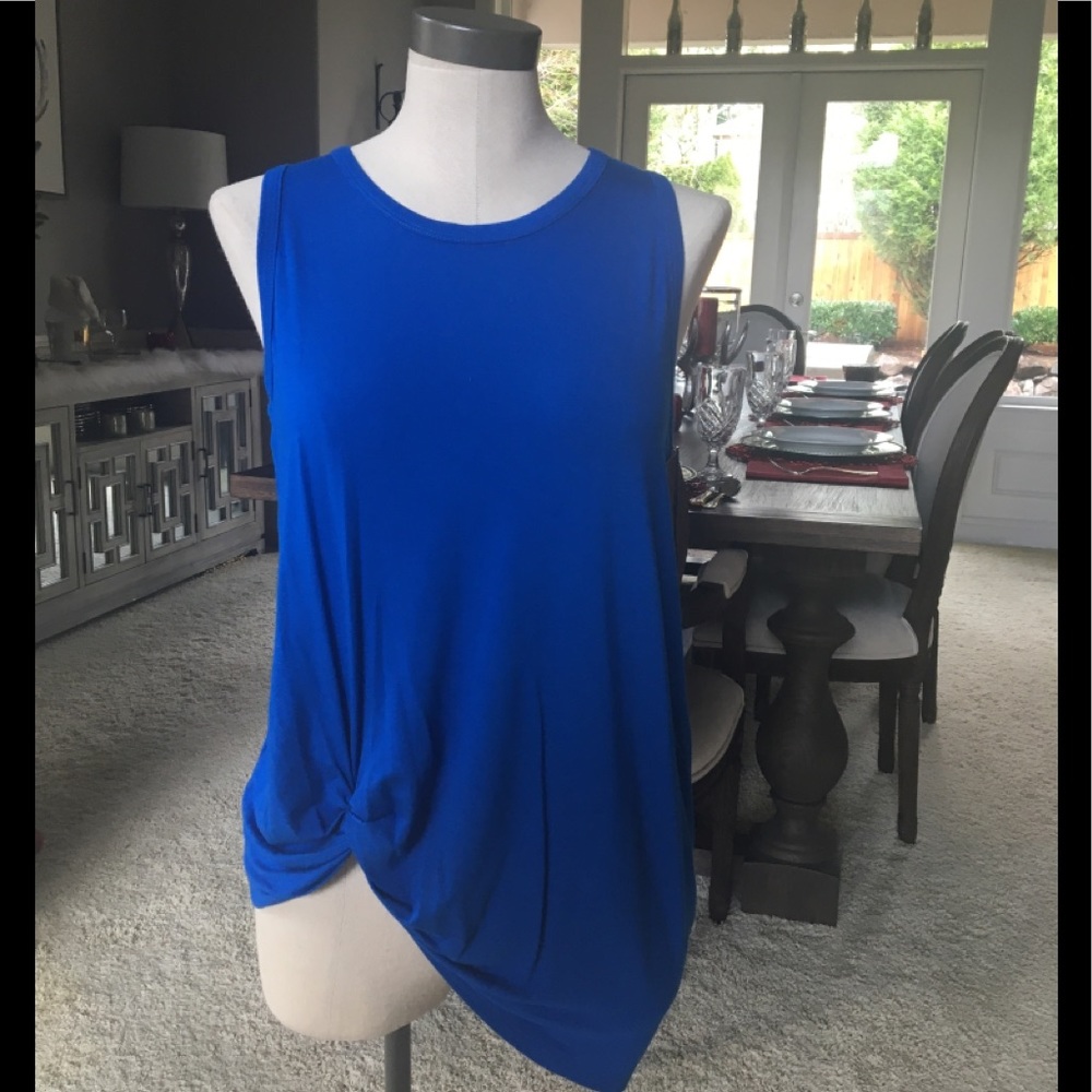 NWT Fifteen Twenty tank